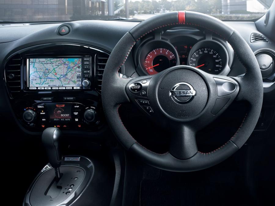  Nissan Juke Nismo 2013 года  (JP) (фото 4 из 9)